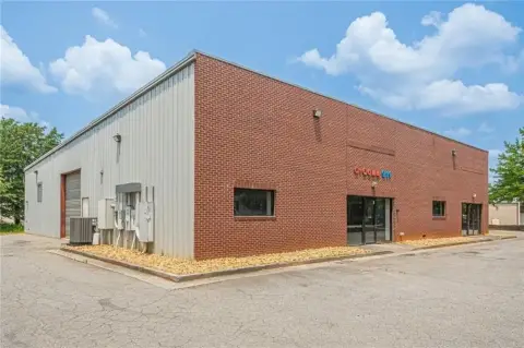 Smyrna Warehouse with Office Space