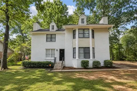 Four-Sided Brick Duplex