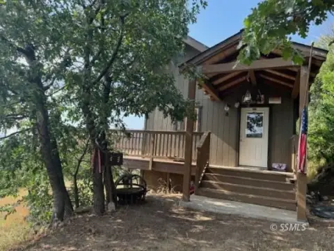 Wofford Heights Off-Grid Getaway Land