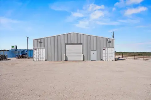 Flex Space with Fenced Yard