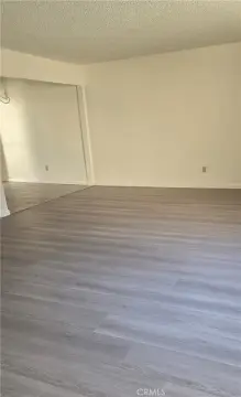 Ground-Floor Apartment with Patio