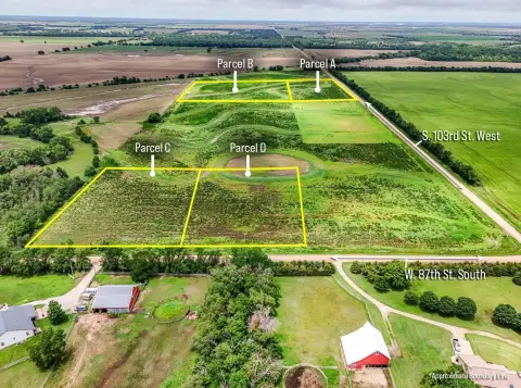 Acreage Tract with No Covenants