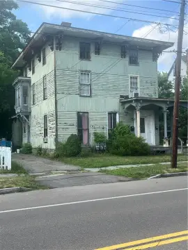 Fully Occupied Multifamily Triplex