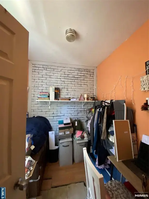 Picture 7