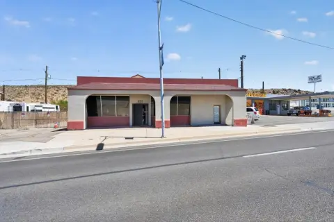 Restaurant Building With Upstairs Space