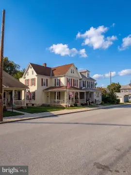 Three-Unit Colonial Triplex