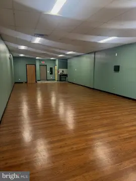 Retail/Restaurant Space in Salisbury Center