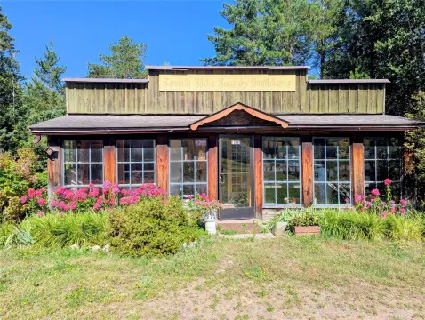 Manufacturing Property with Showroom