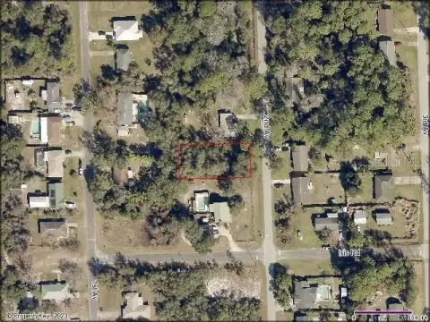 Vacant Treed Lot in Deland