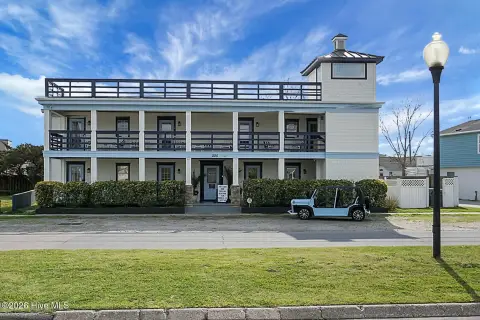 Historic 12-Unit Bed and Breakfast