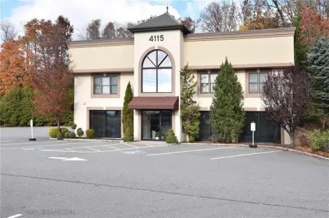 Cumberland Mixed-Use Building For Sale