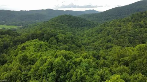 9.7 Acres Unrestricted Land