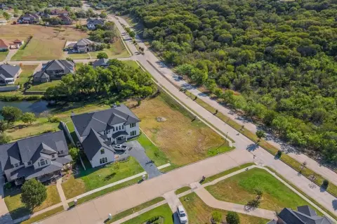 Lake Ridge Community Corner Lot