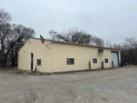 Valparaiso Warehouse in Industrial Park