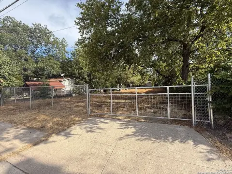Residential Land in San Antonio