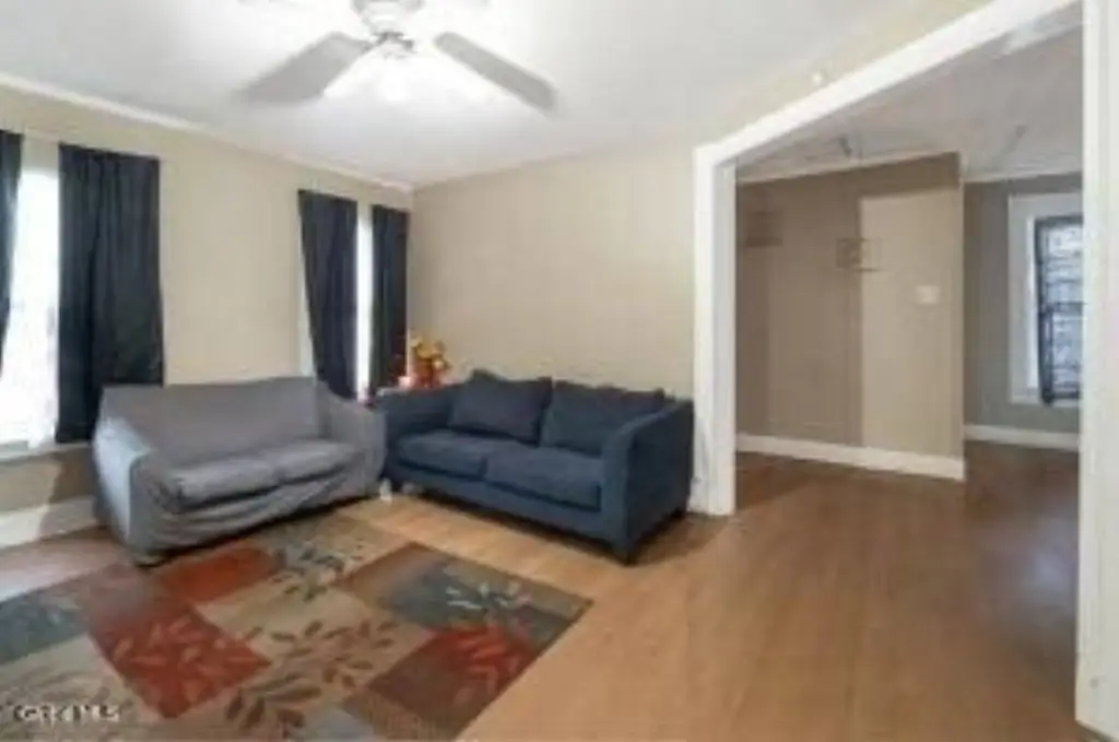 Picture 3