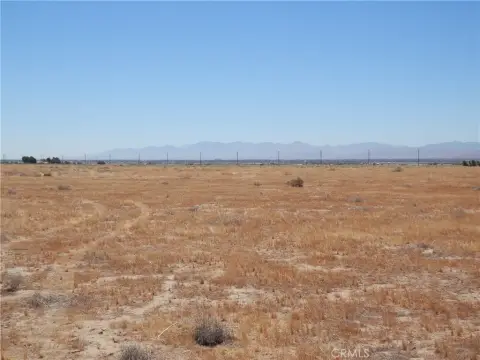 Lancaster Land in Fox Airfield