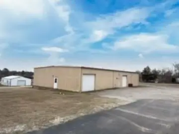 Versatile Shop on Broadway Avenue