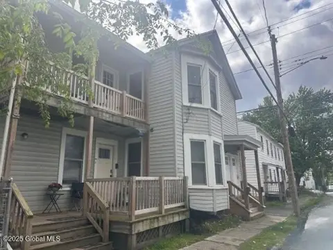 Remodeled Duplex in Lansingburgh Heart