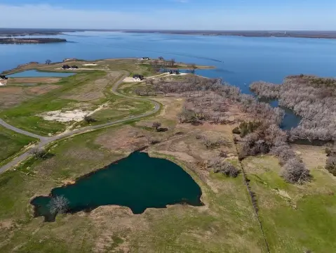 Lakefront Lot on Bois d'Arc