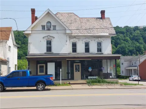 Mixed-Use Property With Storefront