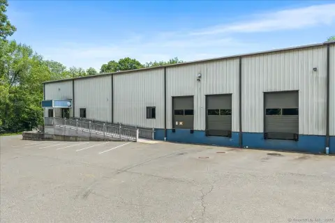 Essex Commercial Space For Lease