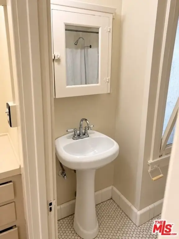 Picture 23