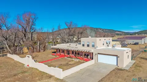Ledoux Ranch with Agricultural Compound