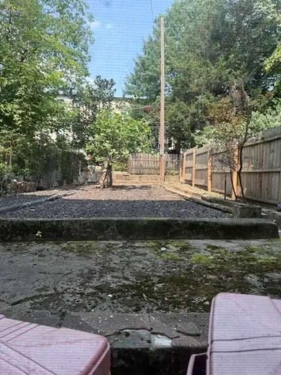 Picture 12
