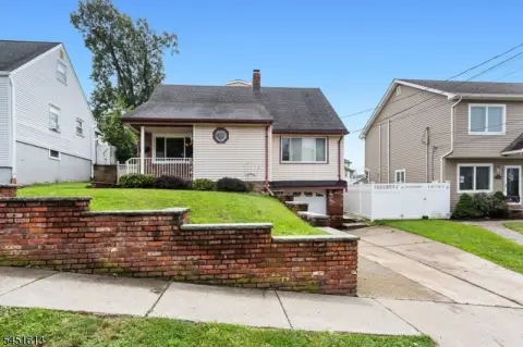 Duplex With Finished Basement