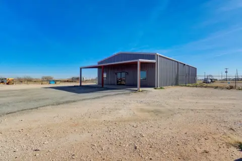 Brownfield Commercial Property on 1.27 Acres