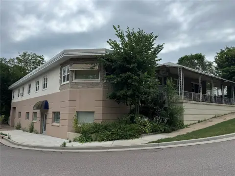 Mixed-Use Building with Garage