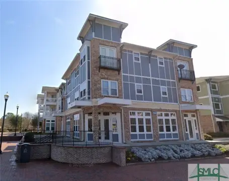 Retail Space in Savannah, GA