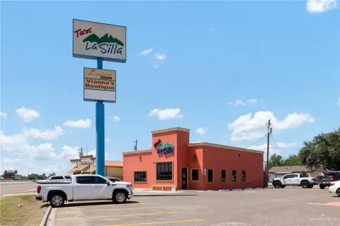 Mission, TX Commercial Plaza