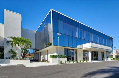 NAPLES Commercial Property For Sale