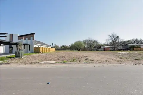 Residential Lot in Edinburg, TX
