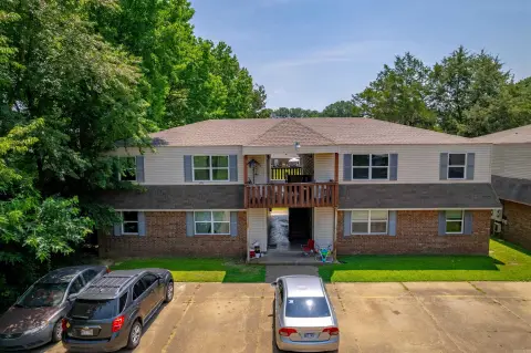 Remodeled Apartment Complex in Searcy