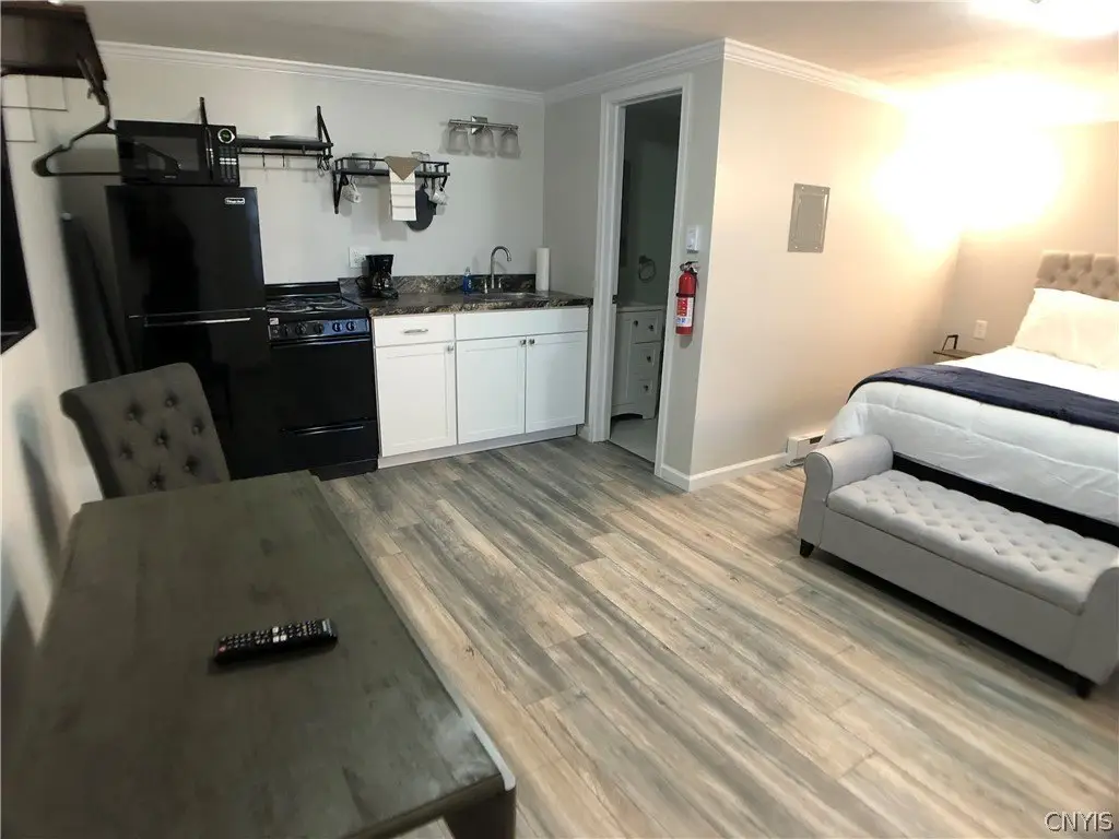 Picture 30