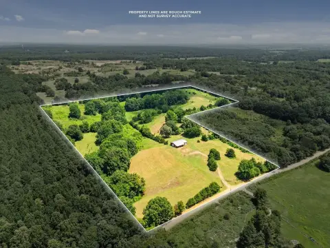 Recreational Farmland with Wet-Weather Creeks