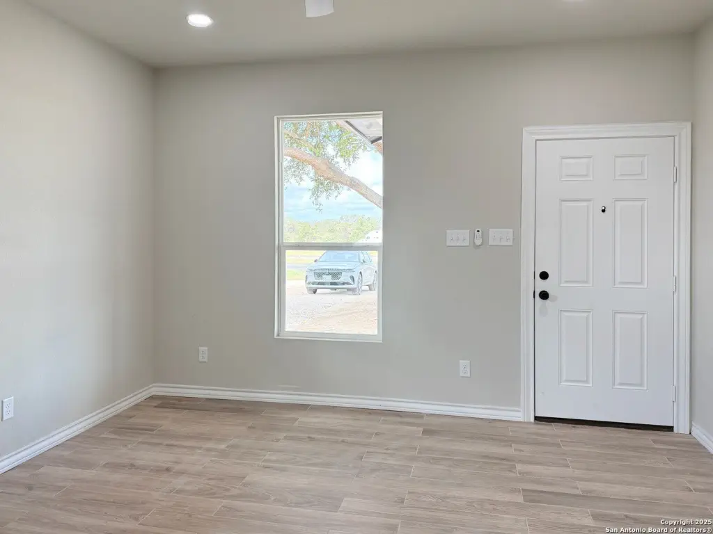 Picture 17