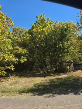 Residential Lot in Paris, TX