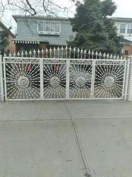 Three-Story Duplex in Far Rockaway