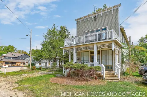 Mixed-Use Live-Work Property