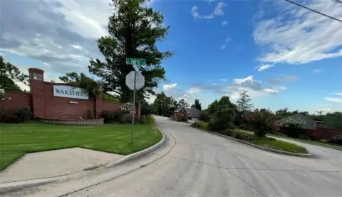 Residential Lot in Established Neighborhood
