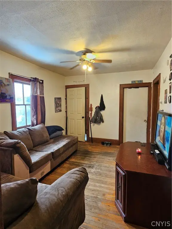 Picture 18