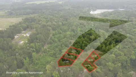 Residential Lot in Lakewood Estates