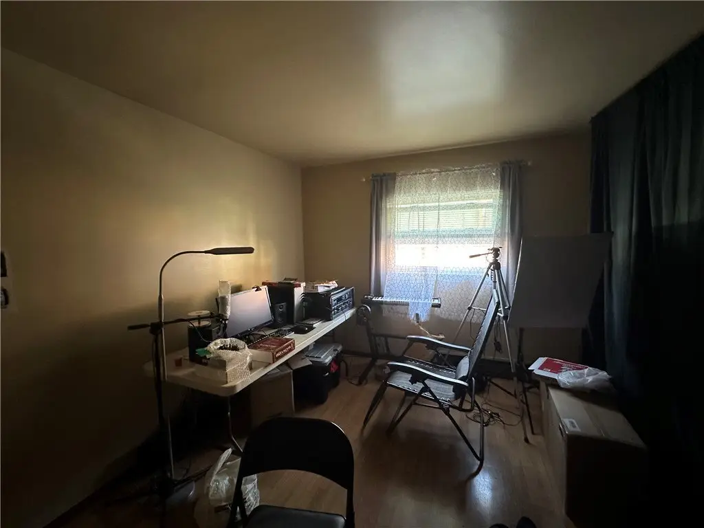 Picture 16