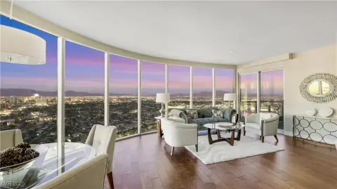 Las Vegas High-Rise with Views