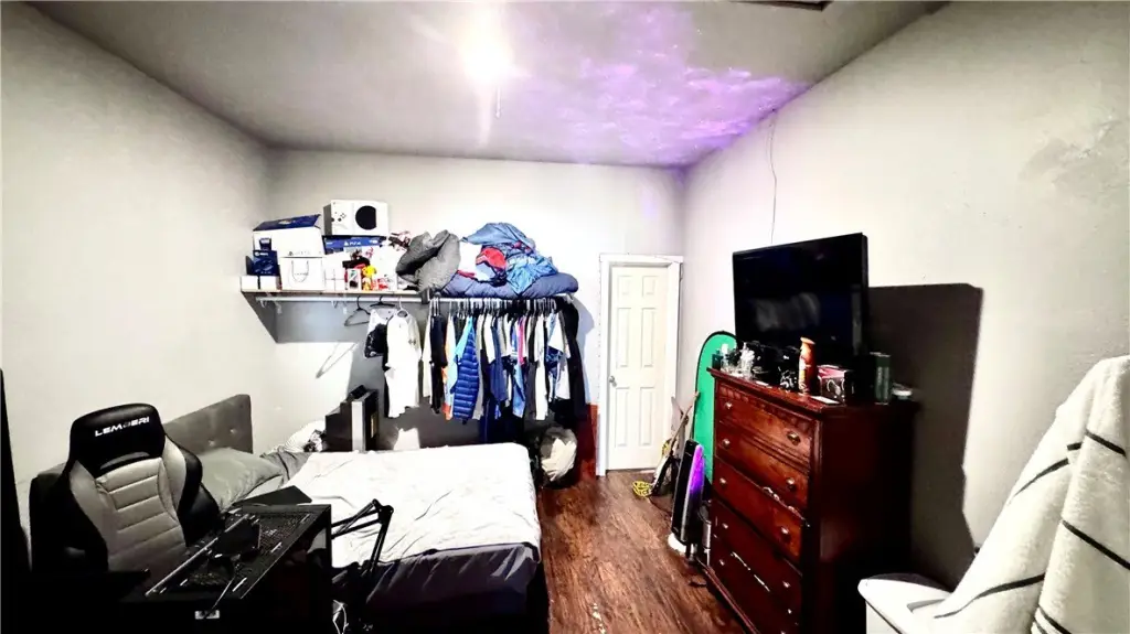 Picture 19
