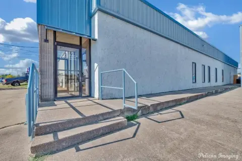 Move-in Ready Southern Hills Office